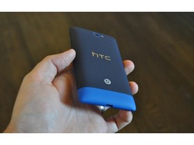 HTC 8S