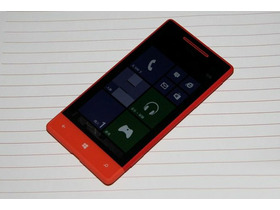 HTC 8S