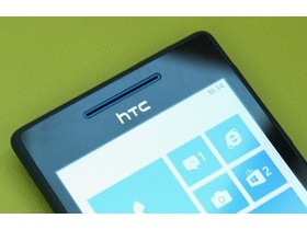 HTC 8S