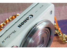 PowerShot N