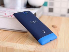 HTC 8S