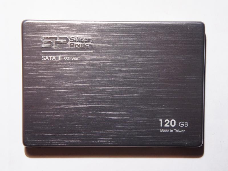 SP广颖电通ssd固态硬盘V60 120g 正面
