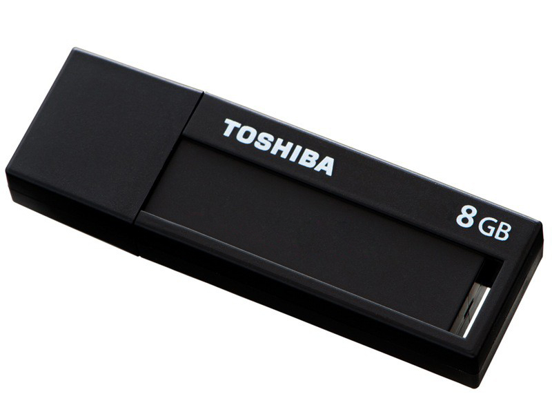 东芝标闪 TransMemory USB3.0 8G 黑 正面