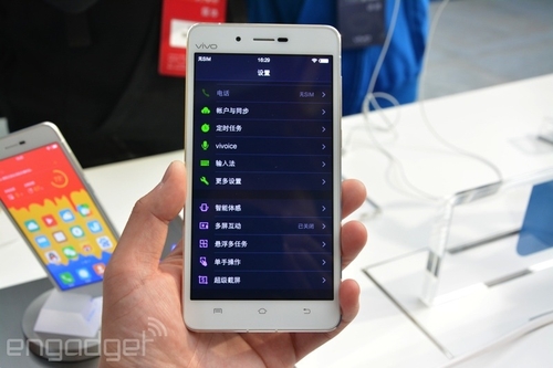 vivox5max 手机参数,vivov3max手机参数配置 更为纤细的k歌之王 vivo x5max仅2699元