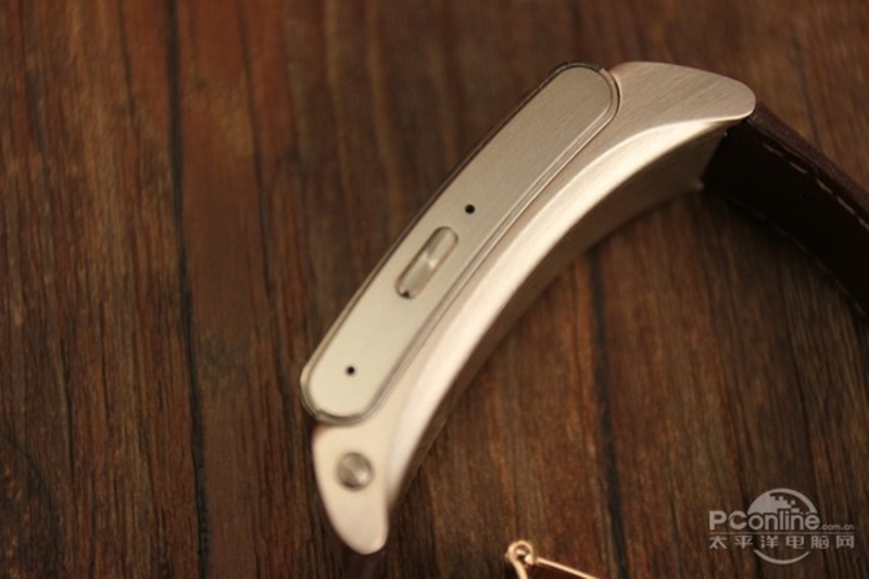 ΪҫֻTalkBand B2()ͼ