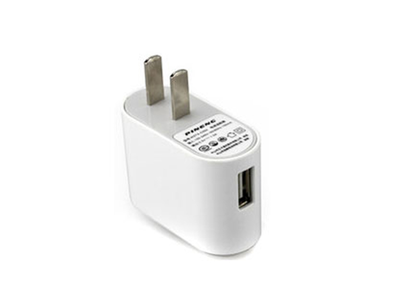品能移动电源专业USB充电器 图片