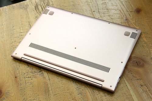 联想IdeaPad 710S(i7-7500U/8GB/256GB)