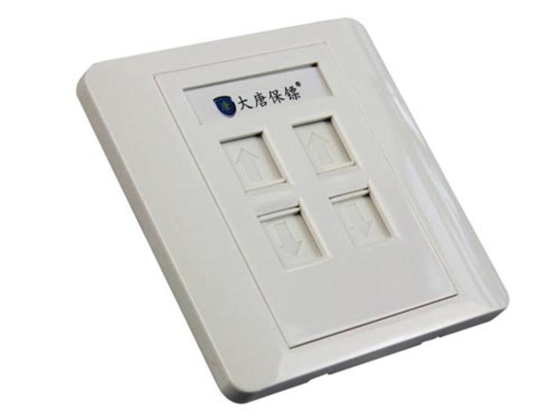 大唐保镖DT2801-4四口网络面板