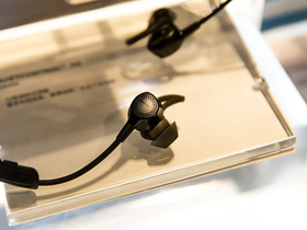 BOSE QuietControl 30(QC30)