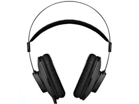 AKG K52