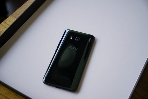 HTC U11