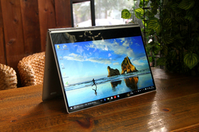 YOGA 5 Pro Glass