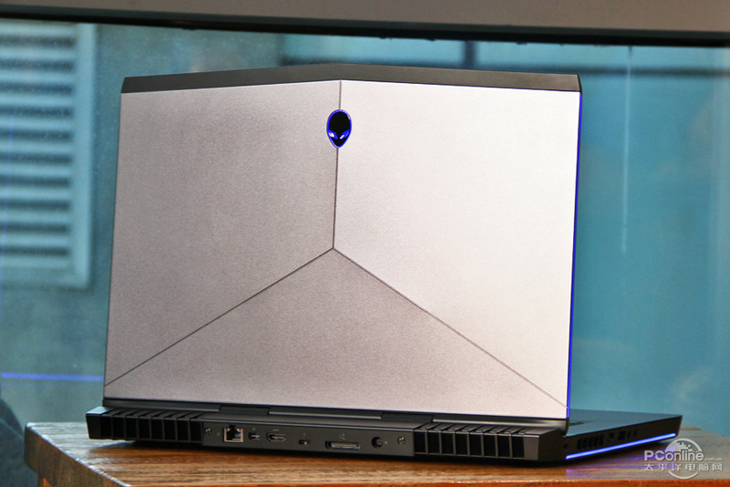 Alienware 15(ALW15C-D1848)ͼ