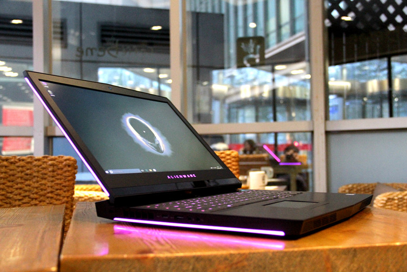 Alienware 17(ALW17C-R1748)ͼ