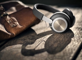 B&O Beoplay H4