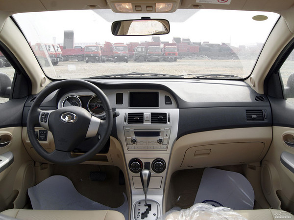 2010款腾翼C30 1.5 CVT 精英型