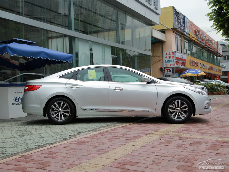 现代雅尊整体外观