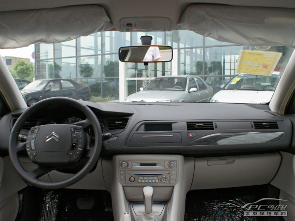 2011款 C5 2.0 自动舒适型