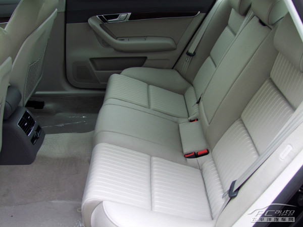 2011款 奥迪A6 2.0 TFSI 手动标准型
