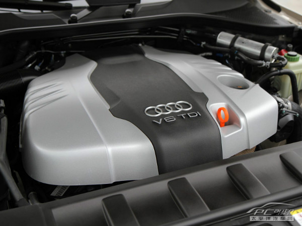 2012款 奥迪Q7 3.0 TDI 领先型