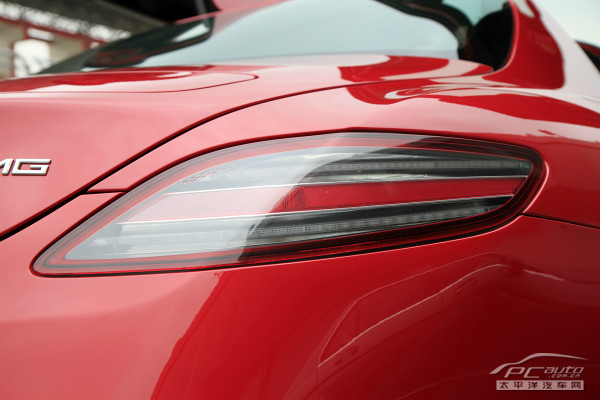 赛道体验奔驰SLS AMG