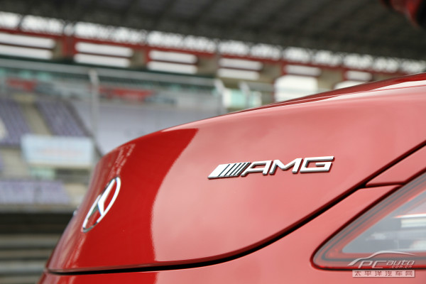 赛道体验奔驰SLS AMG