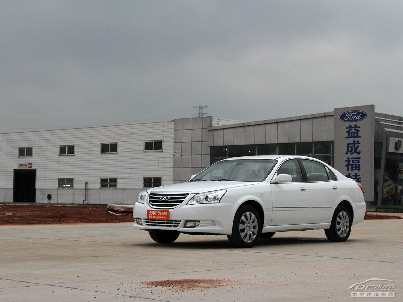 丝绸白旗云5 2012款 1.8 mt 精英版外观图片69