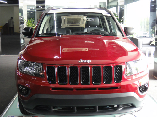 宝星jeep指南者红色炫黑版现车销售