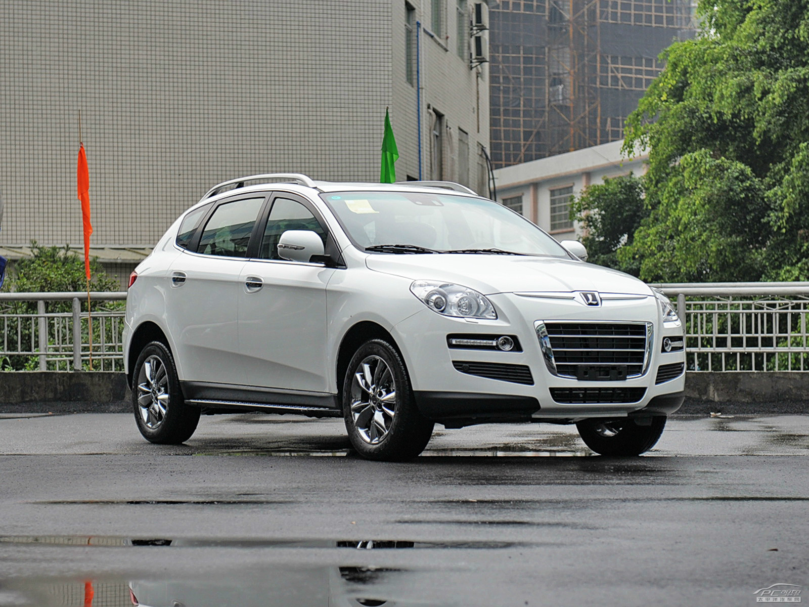 纳智捷大7 suv 2013款 2.2t 锋芒限量版 旗舰型 四驱