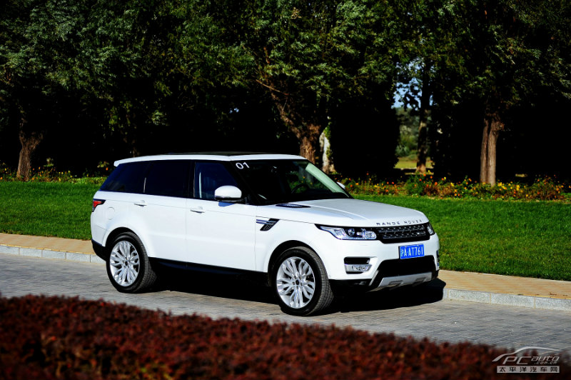 富士白揽胜运动版 2014款 5.0 V8 SC 锋尚创世