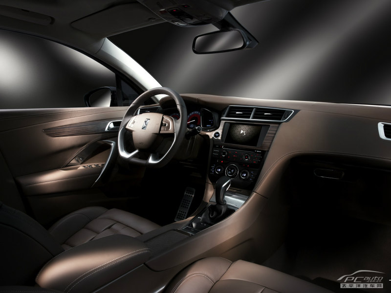 DS 5LS(海外)內(nèi)飾