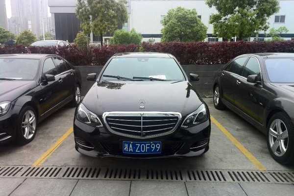 奔驰e260价格报价表,奔驰e260纯进口 奔驰e260包牌销售,少量现车送保险