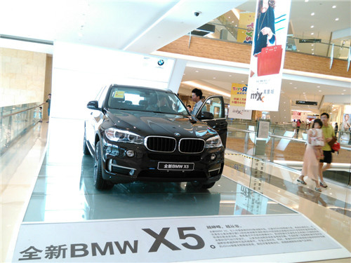 全新bmw x5南宁万象城车展完美呈现_南宁中达桂宝宝马