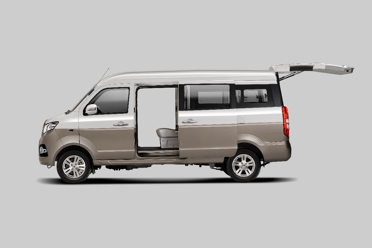 春招高潮,新海獅X30L實力甩出”就業寶典“