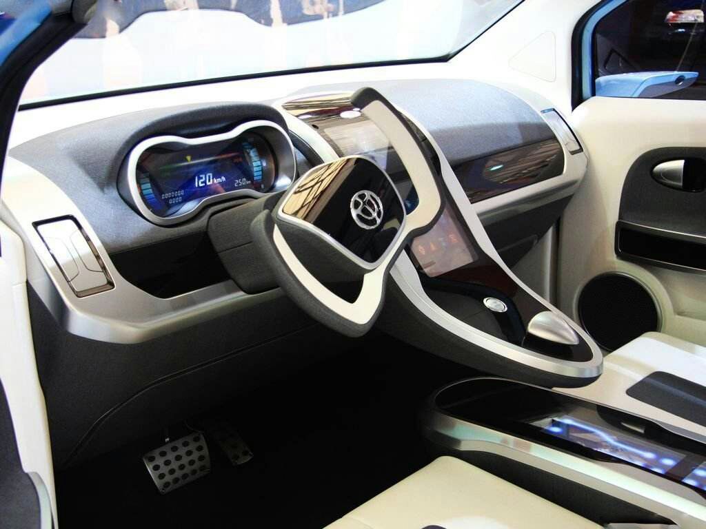 连方向盘都没了，未来汽车内饰是什么样的？
