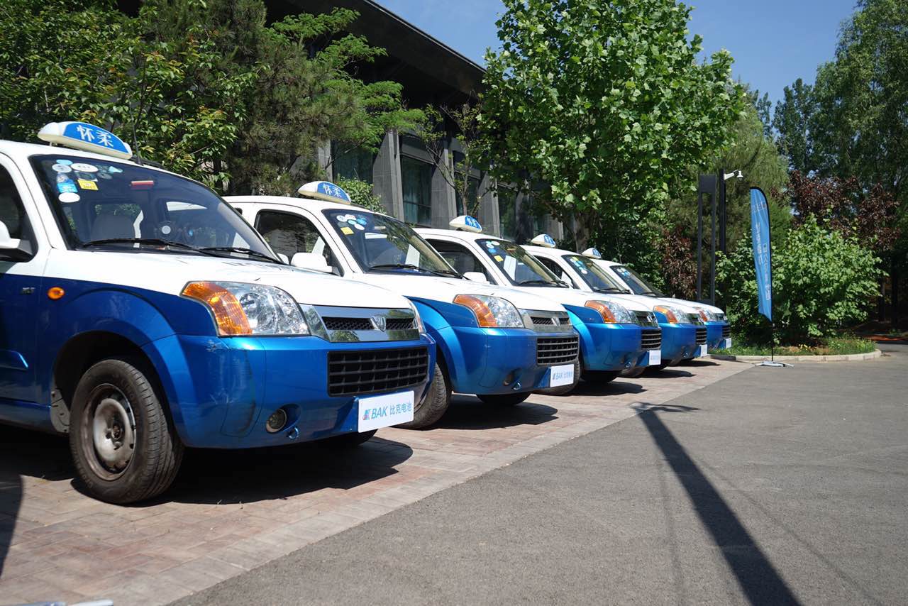 实地探访：北京第一批电动出租车现在怎么样了？