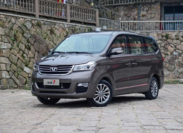 哪怕有著 “寶馬心臟”加持，這款國產車依然扶不上墻！