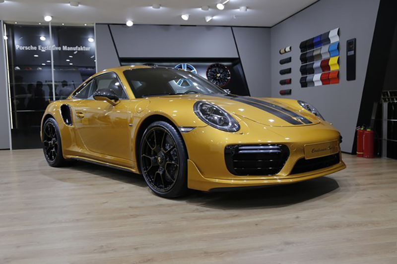 保時捷新車亮相成都車展！335.8萬起售，富二代搶著買