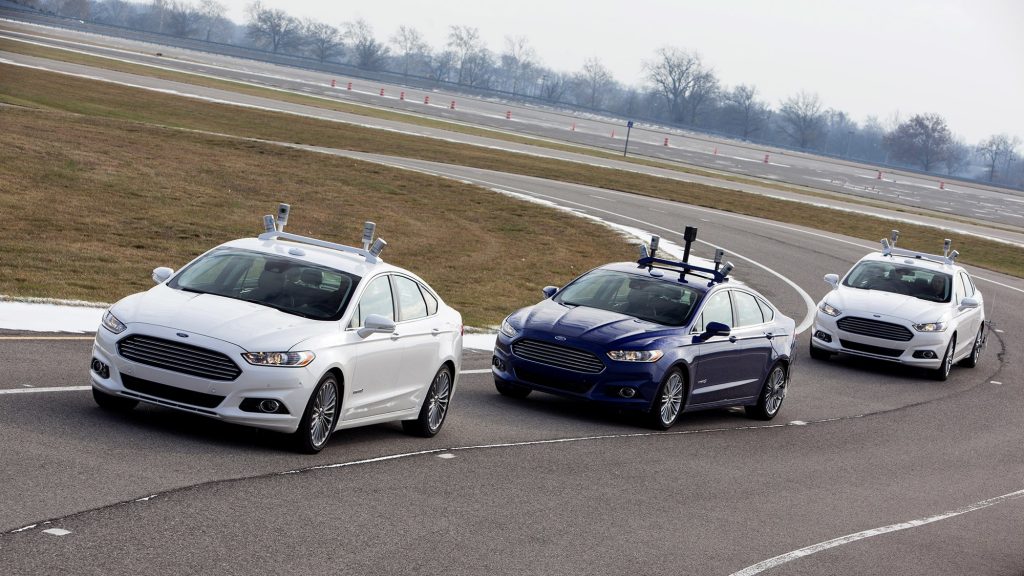 福特正与合作伙伴共同探索自动驾驶的商业模式