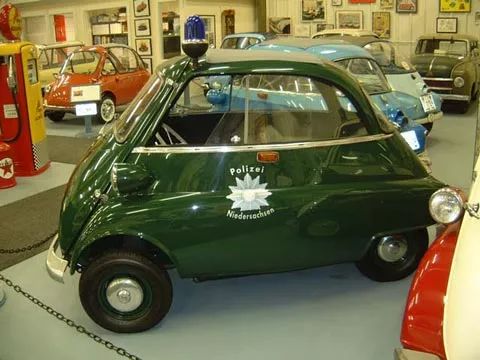 除了宝马Isetta，汽车厂商们竟然还造过这些奇葩大玩具