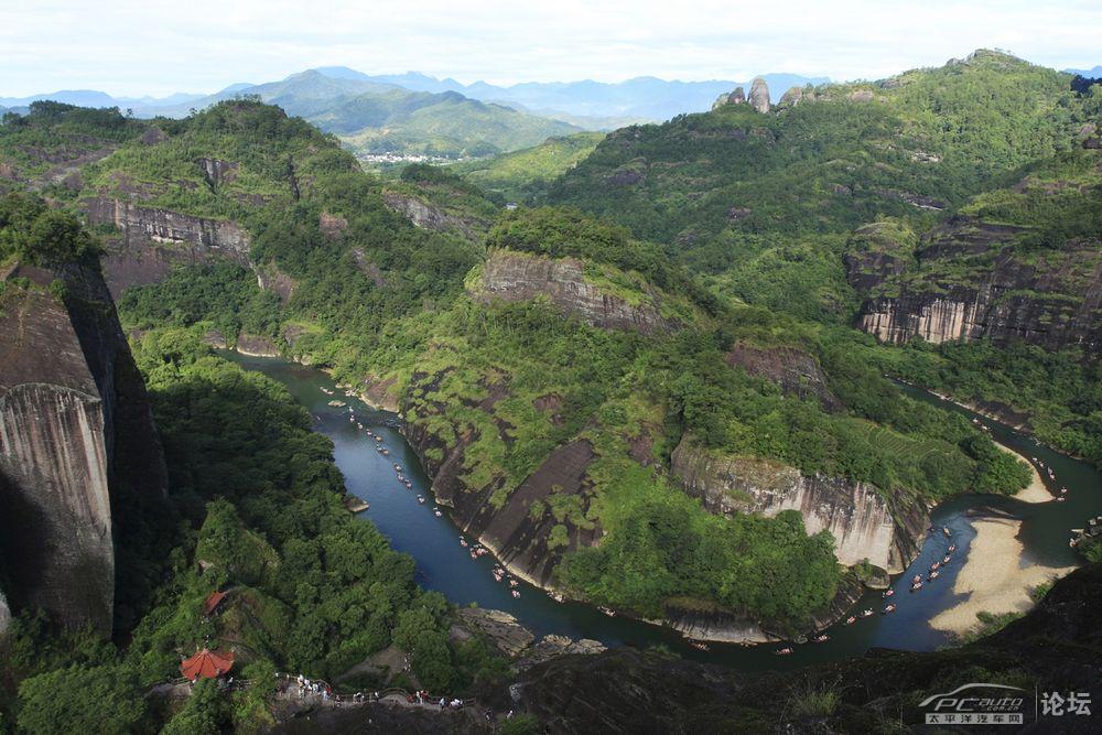 武夷山山环水抱