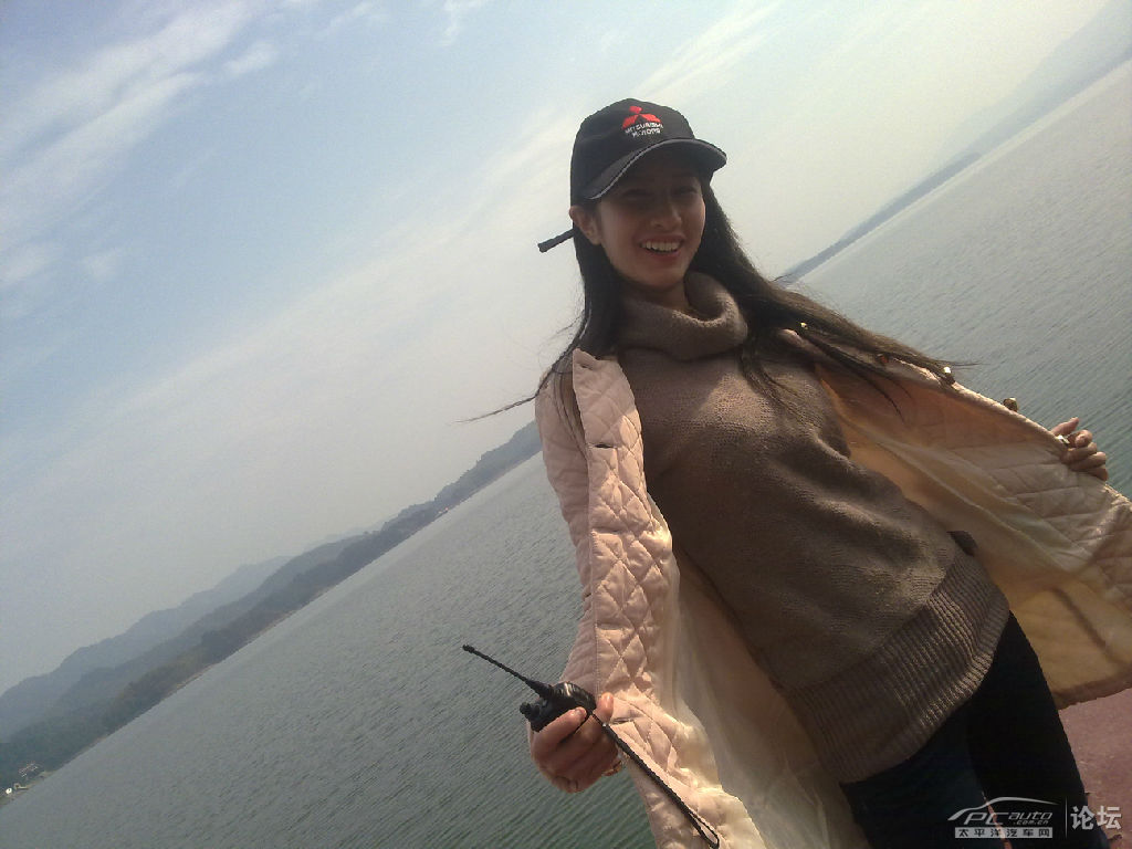 车友美女敞开怀抱等着你来