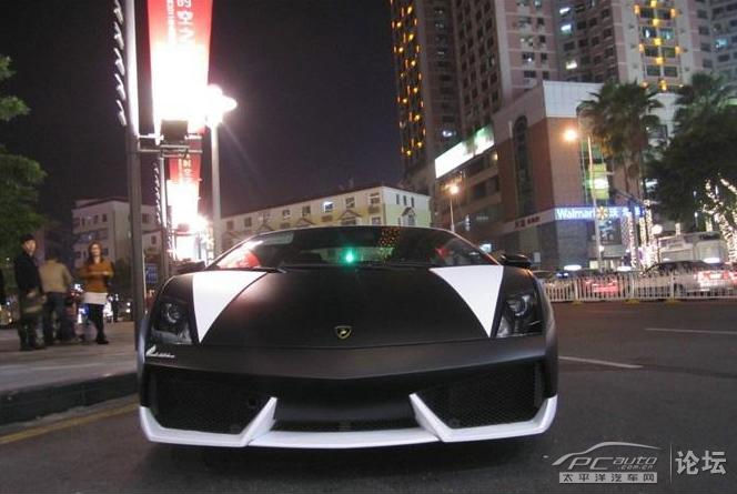 深圳夜晚街头的豪车 大集合