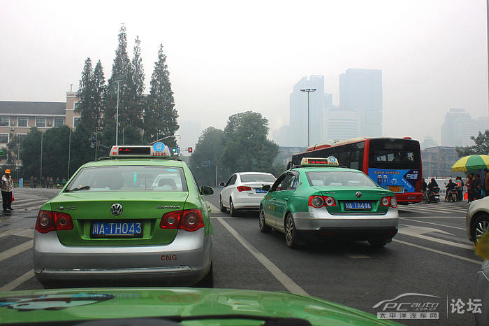 成都出租车,比俺的车还要好!