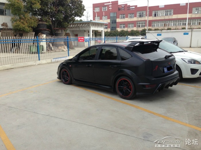 经典福克斯两厢亚光黑,改装RS版!_福克斯论坛_太平洋汽车论坛