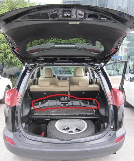 快来看新rav4到店的后备箱?_rav4荣放论坛_太平洋汽车
