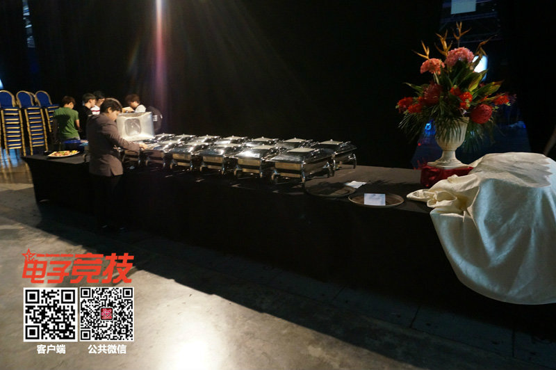 OMG跳伞2014世界总决赛联盟_图片英雄游戏qq游戏有备战下载吗图片