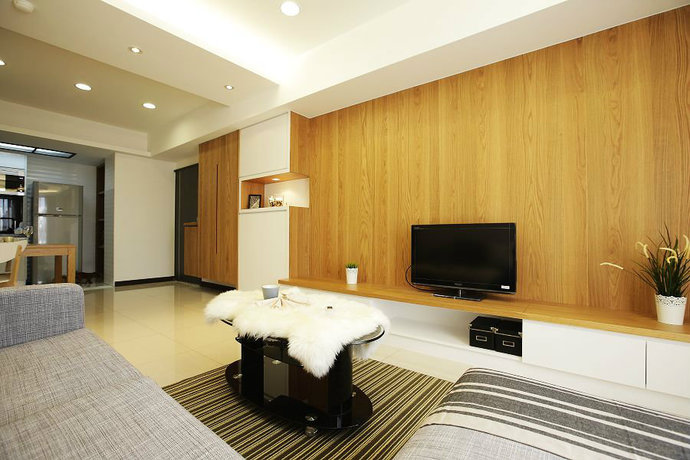 小平米单身公寓客厅电视墙装修效果图