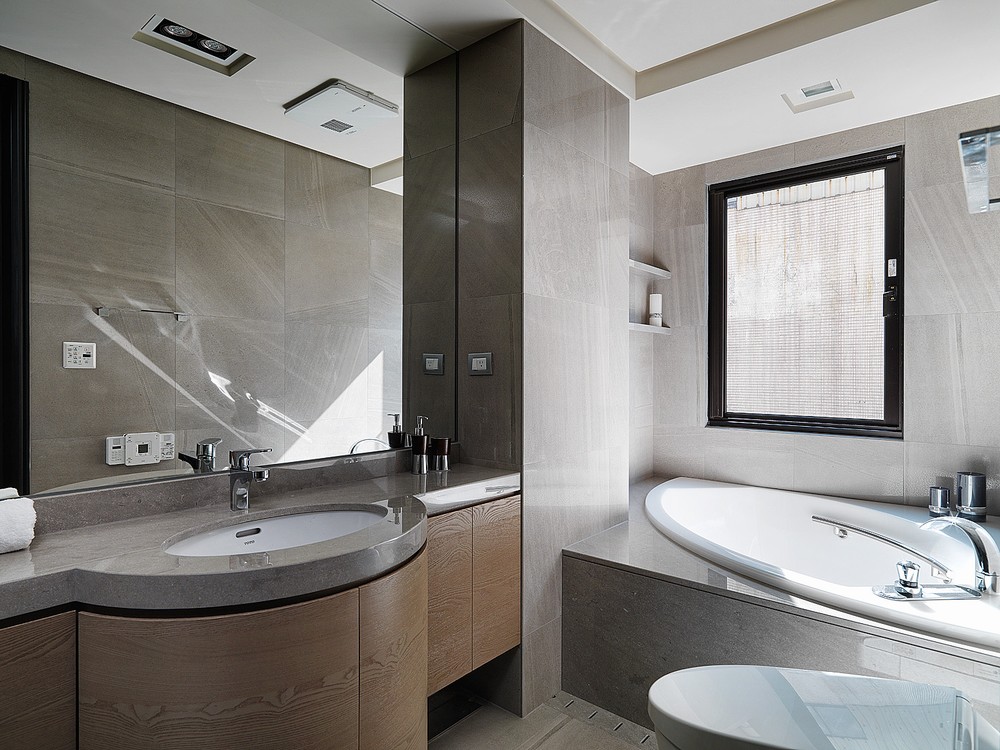 125.4平现代风格两室两厅浴室装修效果图