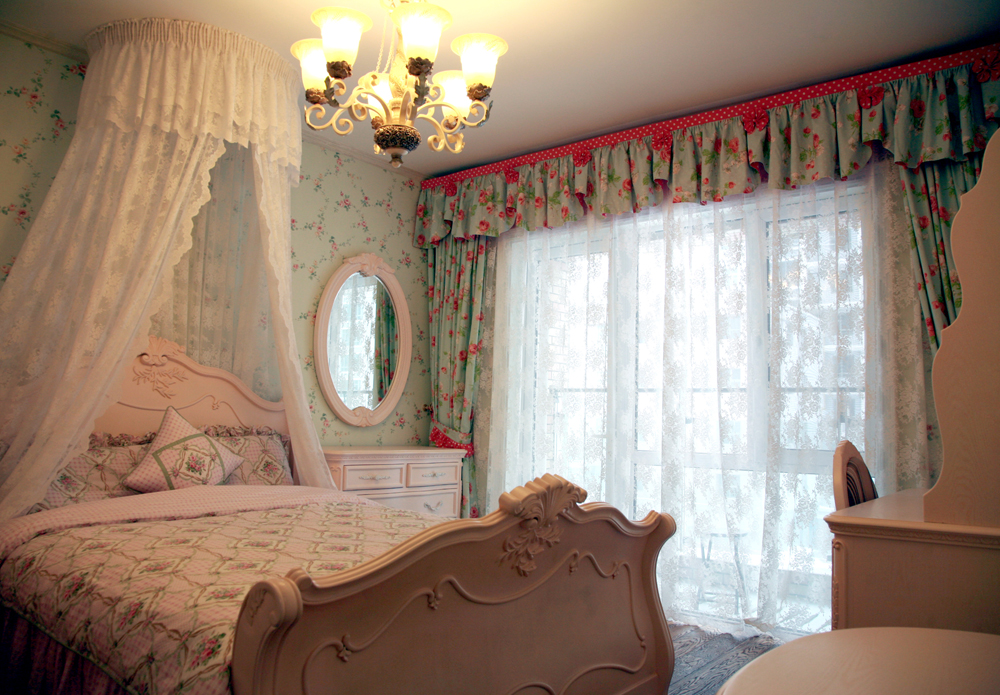150平三室两厅美式田园卧室装修效果图